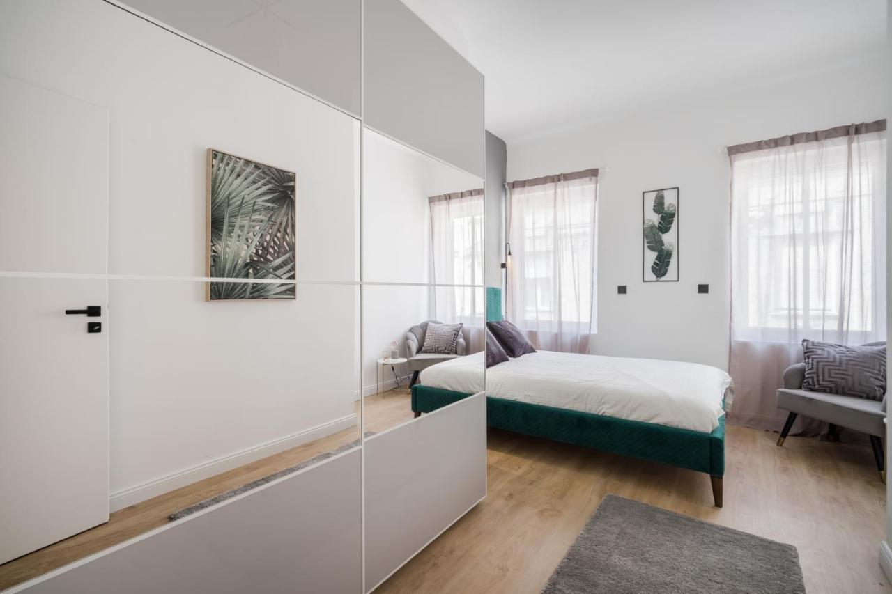 Tilia Luxury Apartment - 3 Bedrooms With Ac Budapest Extérieur photo